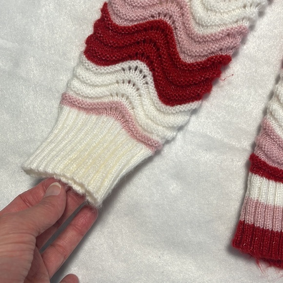 Maurices M Cardigan Sweater Pink Red White Chevron Afghan Granny Stripe Soft - Picture 4 of 10